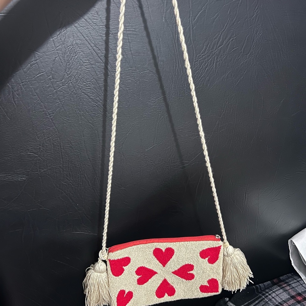 Red Heart Patterned Cream Bag
